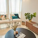 Vip House *
