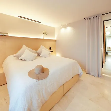Apartment Vip House *